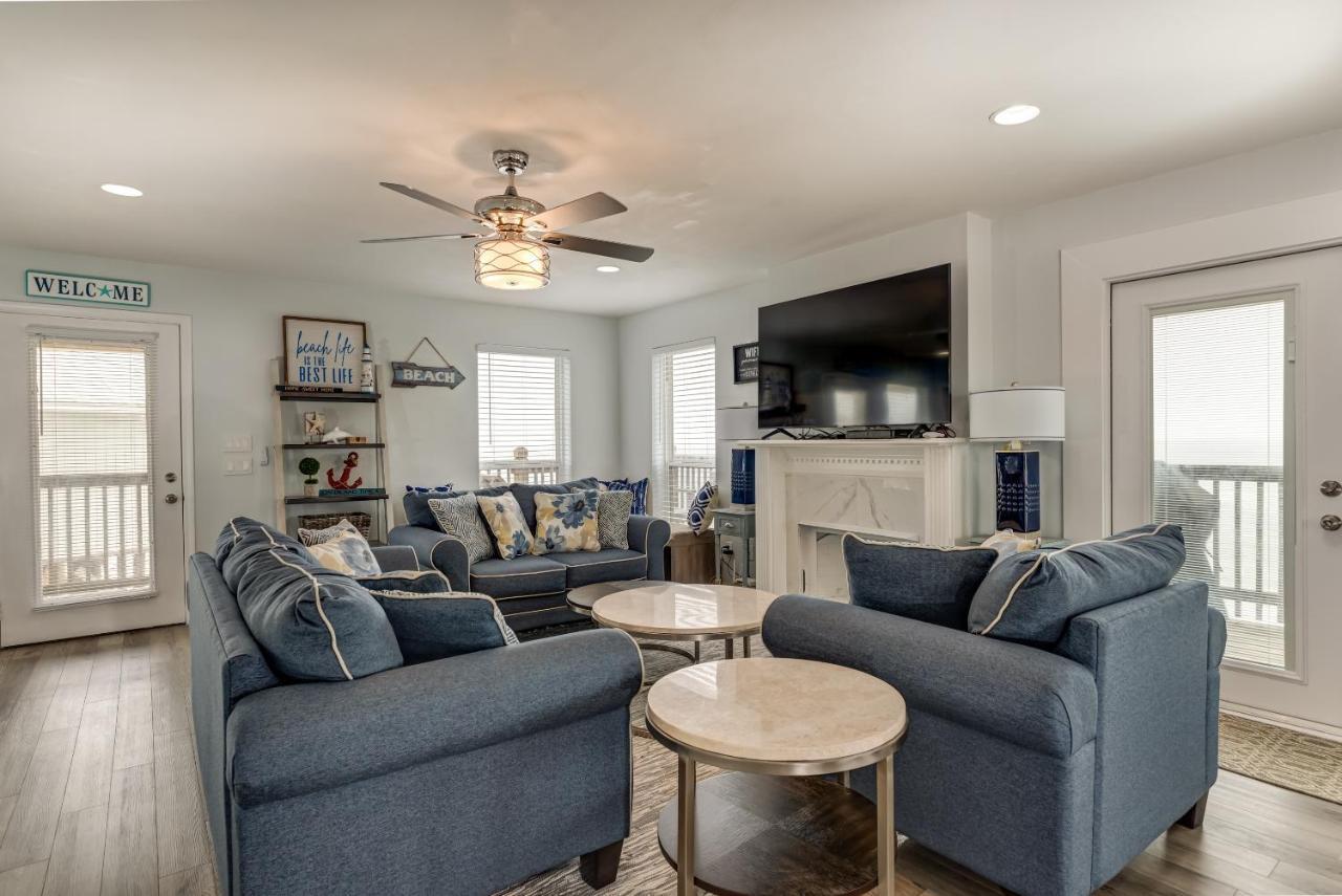 Strand Castle - Gulf Front! An Ideal Layout With Game Room, Small Private Pool, And Roof Top Crow'S Nest! Home Dauphin Island Dış mekan fotoğraf